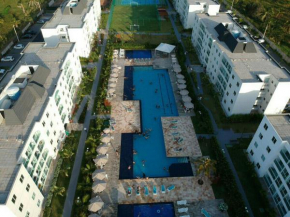 Palm Village Aqua